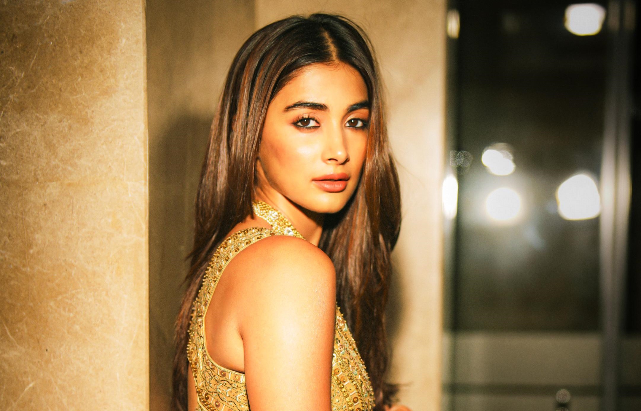 Pooja Hegde returns to Deva sets for the next shoot schedule