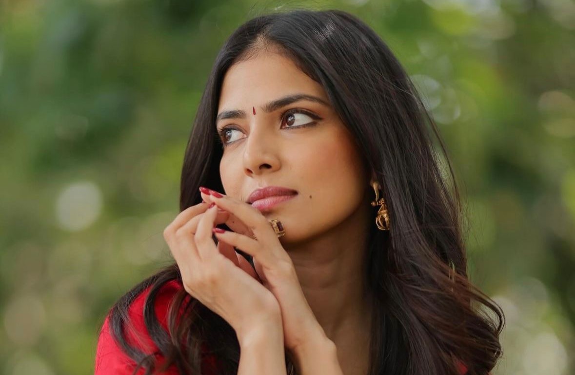 Malavika Mohanan steals the spotlight in a gorgeous red saree during Thangalaan promotions