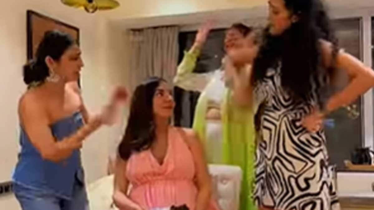 Mom-To-Be Shraddha Arya’s Fun Session With Her Girlfriends Is Too Good To Miss