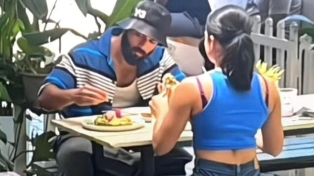 Viral: Rashmika Mandanna on a date with rumoured BF Vijay Deverakonda