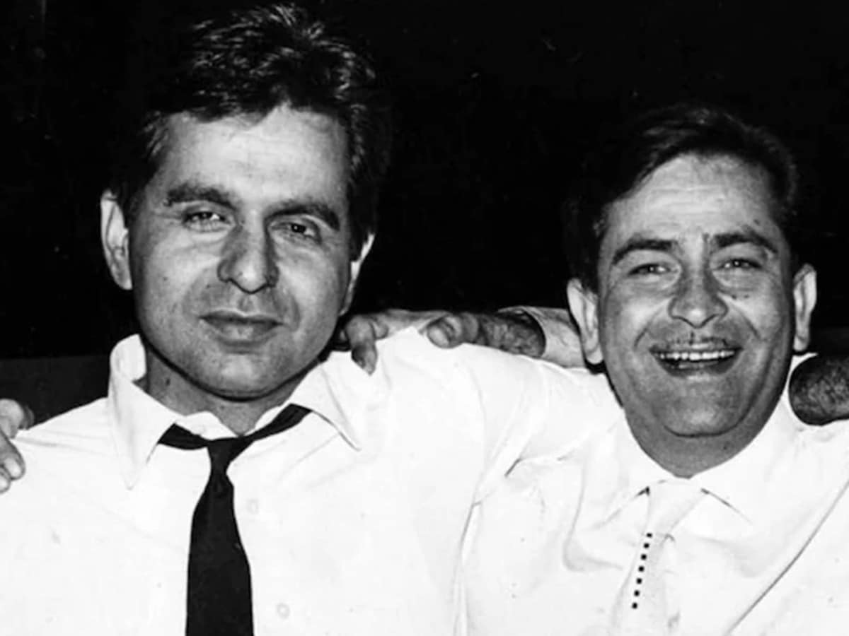 Dilip Kumar Stood Beside Raj Kapoor, Asked Him To ‘Wake Up’ After He Suffered Cardiac Arrest: ‘Acting Mat Kar’